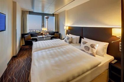 Park Inn Berlin Alekanderplatz 